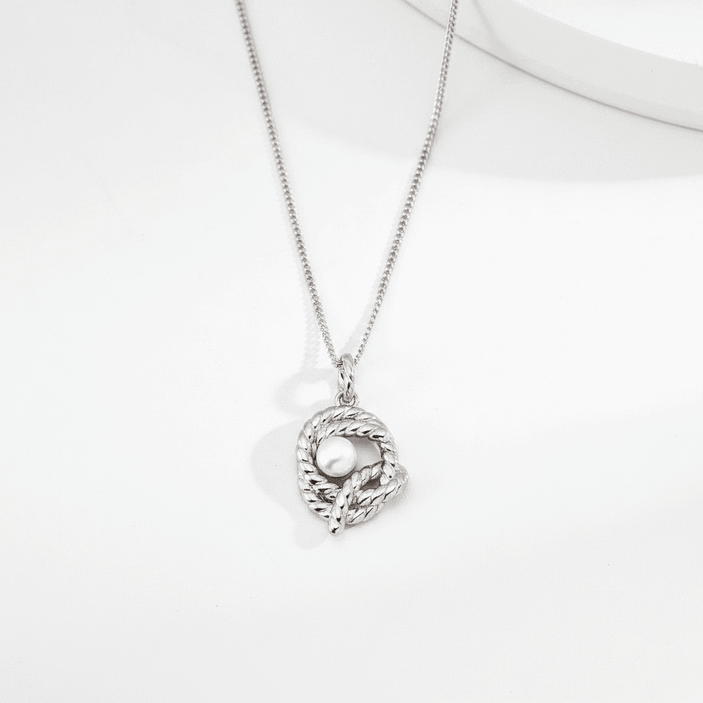 Rope Heart Nacre Pearl Pendant Necklace