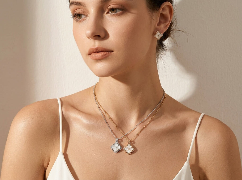 ShelFleur de Lumière Necklace
