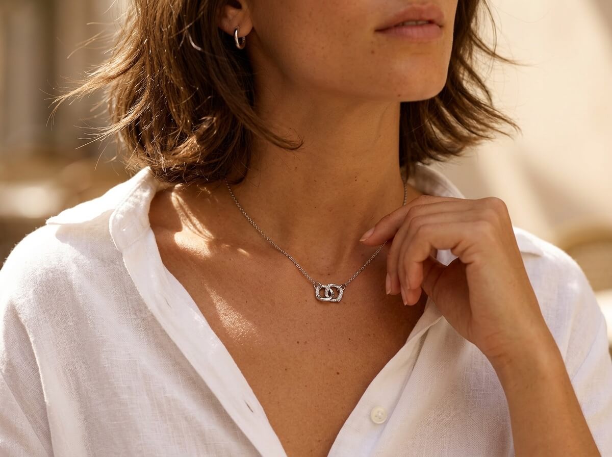 Entrelacé Necklace