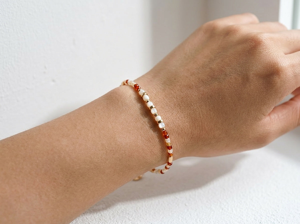 Braise Agate & Nacre Beaded Bracelet
