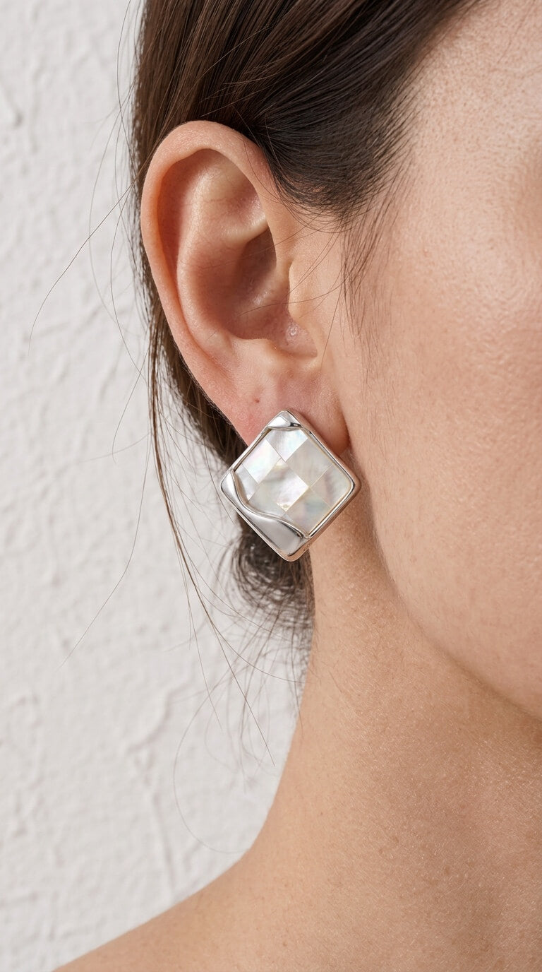 Shell Square Stud Earrings